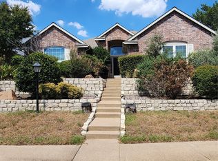 3523 Oak Bend Dr, Arlington, TX 76016