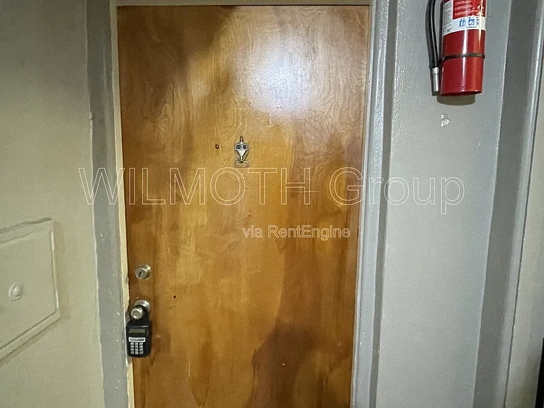 4 N Butler Ave #2 — Photo 2