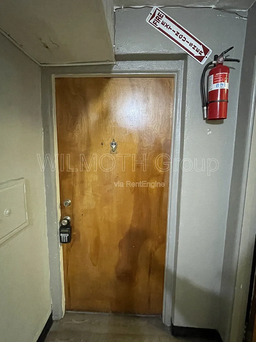 Building Photo - 4 N Butler Ave #2