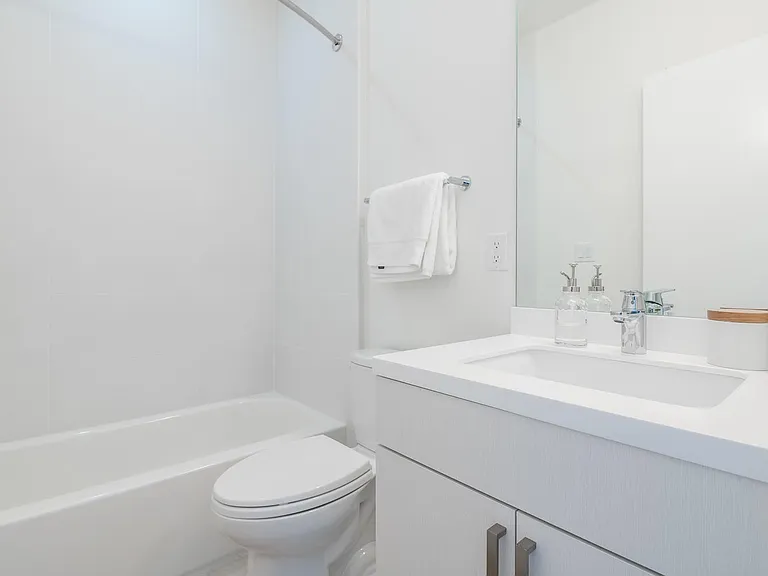 1708 V St NW #4 — Photo 9