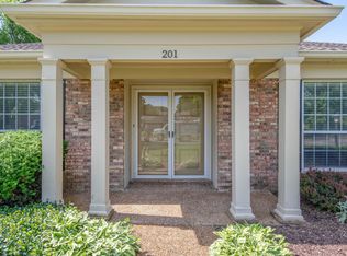201 Boxwood Dr, Franklin, TN 37069
