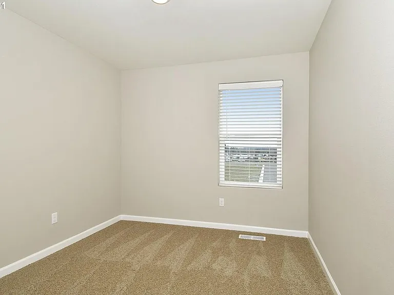 7105 NE 154th St — Photo 9