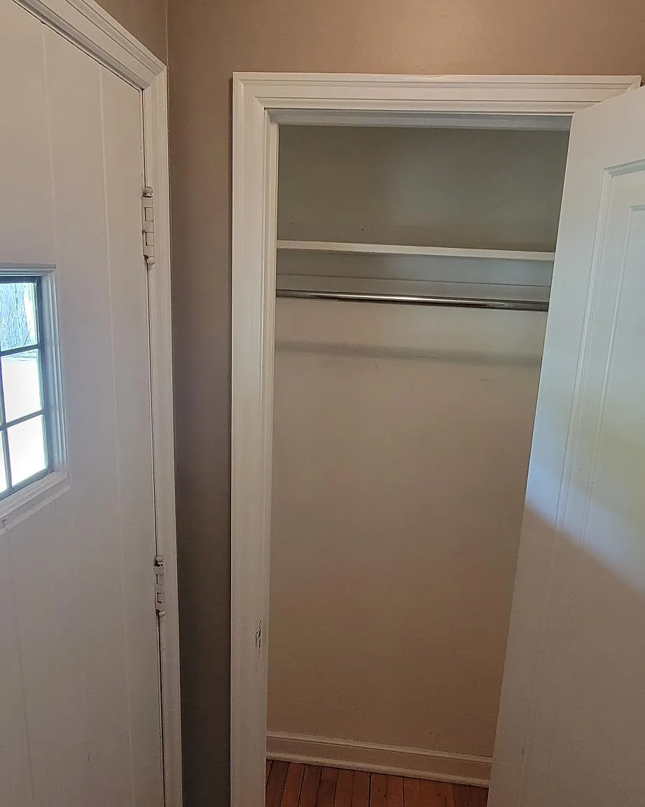3 bed, 2700 sqft, $3,000 — Photo 3