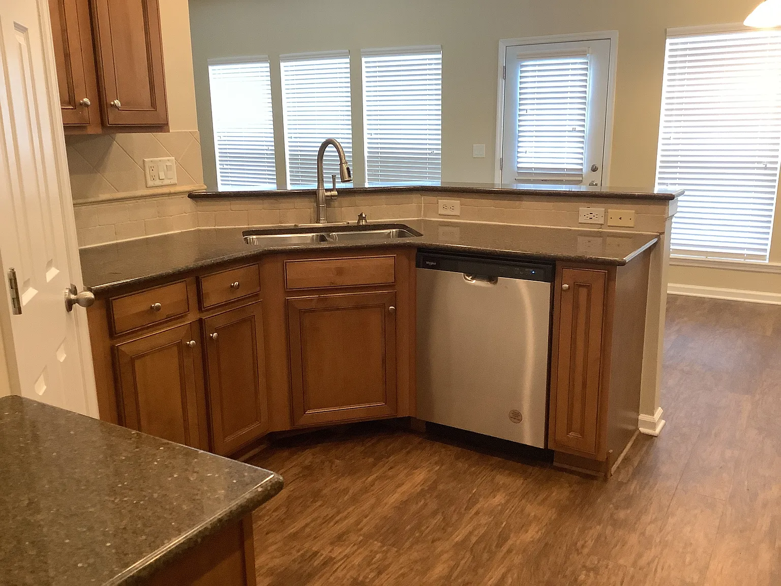 4 bed, 3.0 bath, 2210 sqft, $2,745 — Photo 3