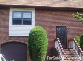 4302 N Oaks Blvd, North Brunswick, NJ 08902