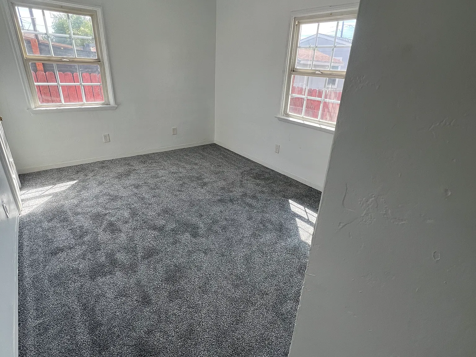 3 bed, 1017 sqft, $2,350 — Photo 4