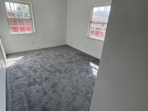 4th image of 7532 Del Rosa Ave