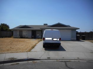 212 Appaloosa Ave, Oakdale, CA 95361
