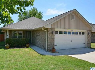 5037 Montauk Trl SE, Owens Cross Roads, AL 35763