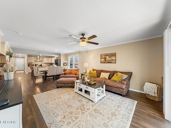 4th image of 328 Contentment Ln