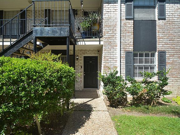 2nd image of 7900 Westheimer Rd APT 141
