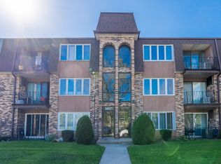 6027 103rd St APT 1D, Chicago Ridge, IL 60415