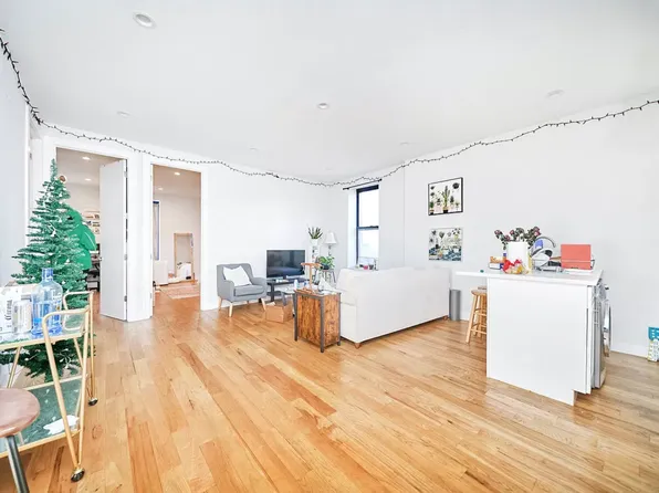 339 East 95th Street image 4 of 8