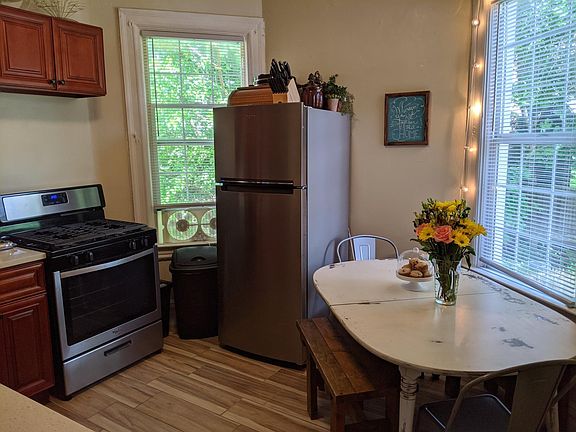 Kitchen Pic 3