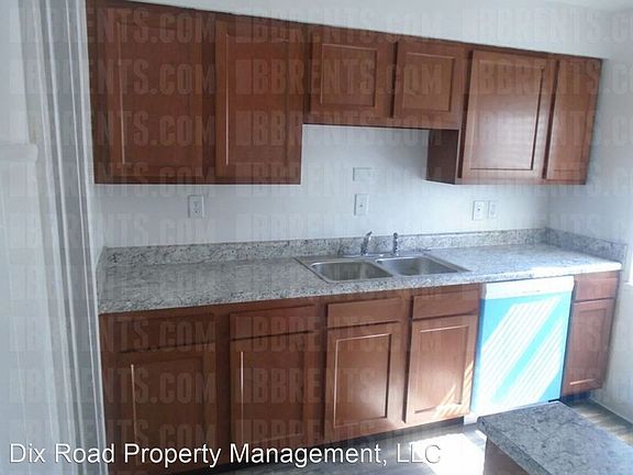 5th image of 2633 Oakley Ave