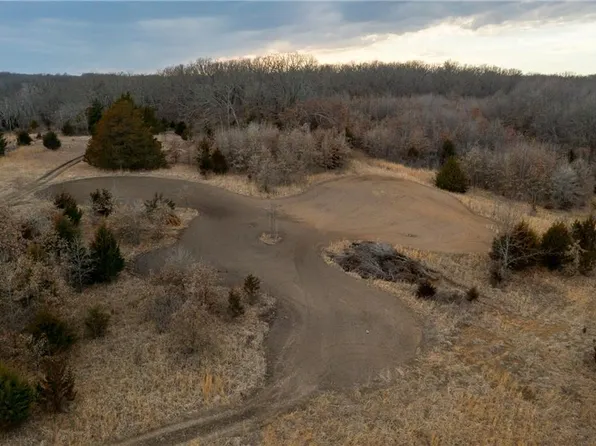 V 27492nd Hwy, Edwards, MO 65326