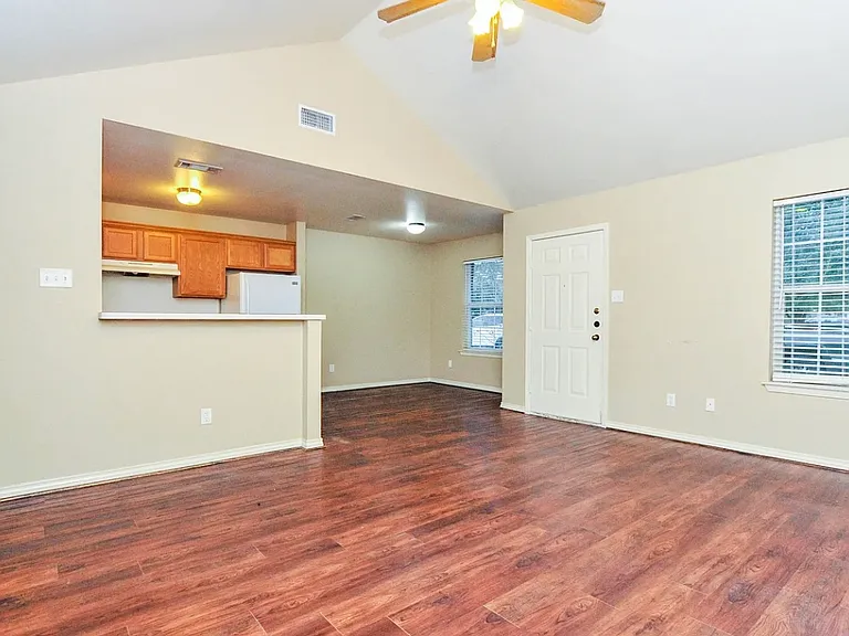 2324 Pintail Ln #A — Photo 2