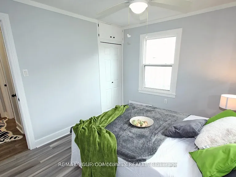 6159 Churchill St — Photo 20