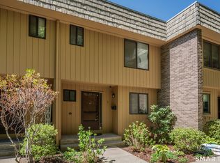 7 Great Oak Ct #7, Cromwell, CT 06416