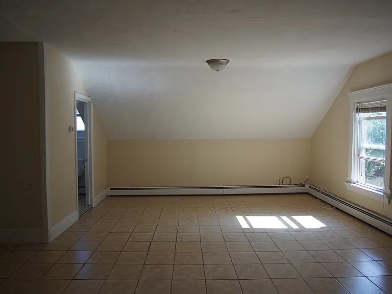 137 Sutton St #2A — Photo 11