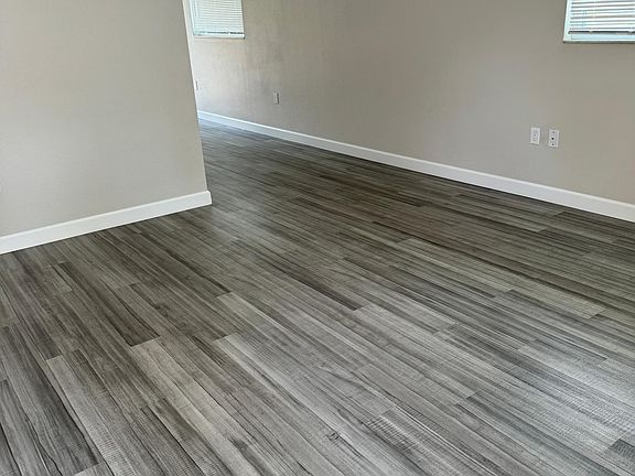 2nd image of 754 Johnson Ave #756