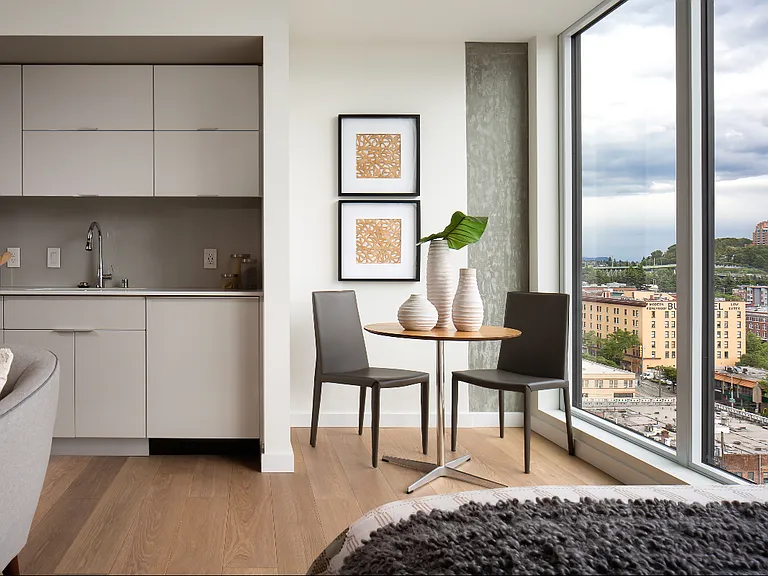450 S Main St #1305 — Photo 3
