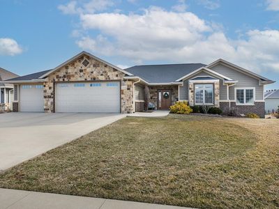 1254 Timber Hyrst Ct, Dubuque, IA, 52003