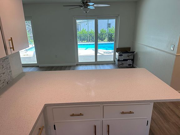 2nd image of 2547 Wood Oak Dr