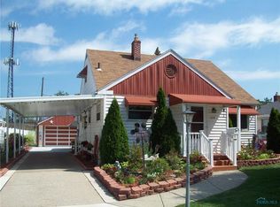 928 Mayfair Blvd, Toledo, OH 43612