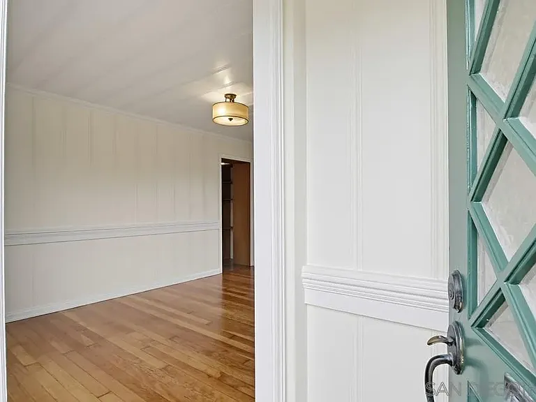 741 Arenas St — Photo 5