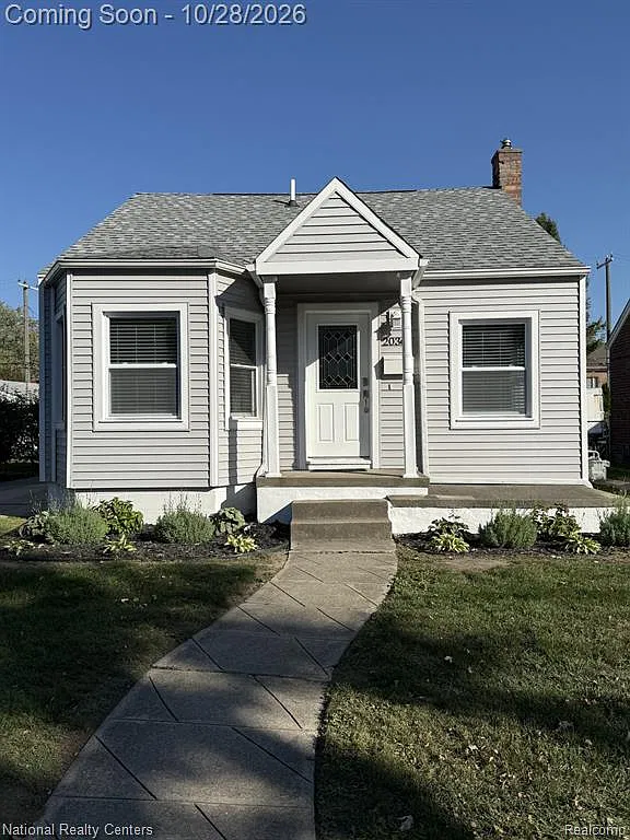 2 bed, 1.5 bath, 1628 sqft, $2,100 — Photo 1