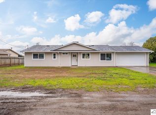 8007 Los Altos Dr, Los Molinos, CA 96055