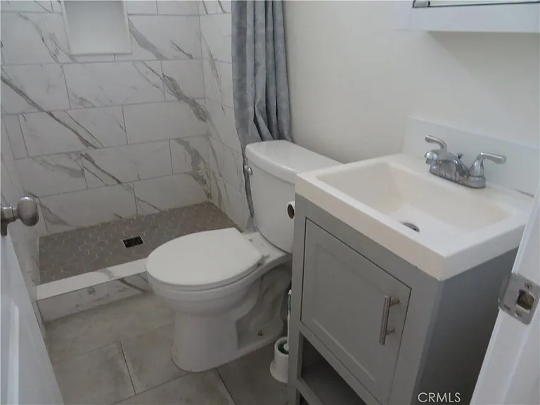 3923 S Normandie Ave — Photo 26