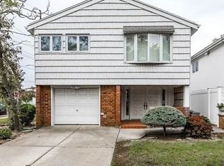 160-52 86th St, Howard Beach, NY 11414