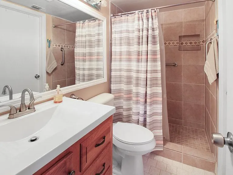 407 Pine Glen Ln #C-1 — Photo 16