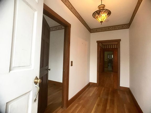 2nd image of 34 Byfield St #1