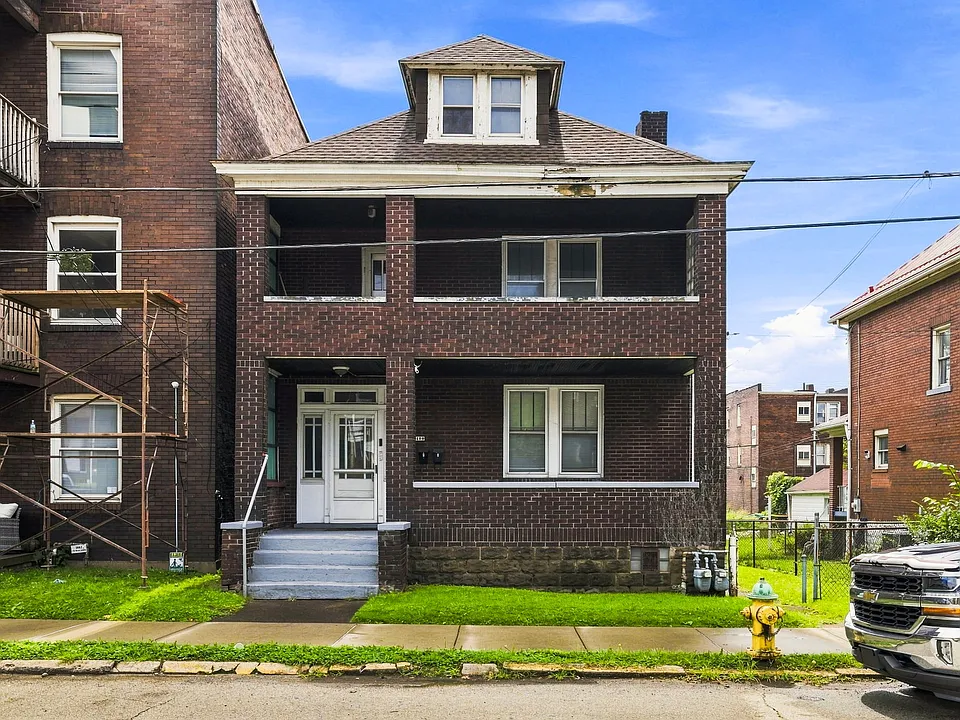 400 Center St #2
