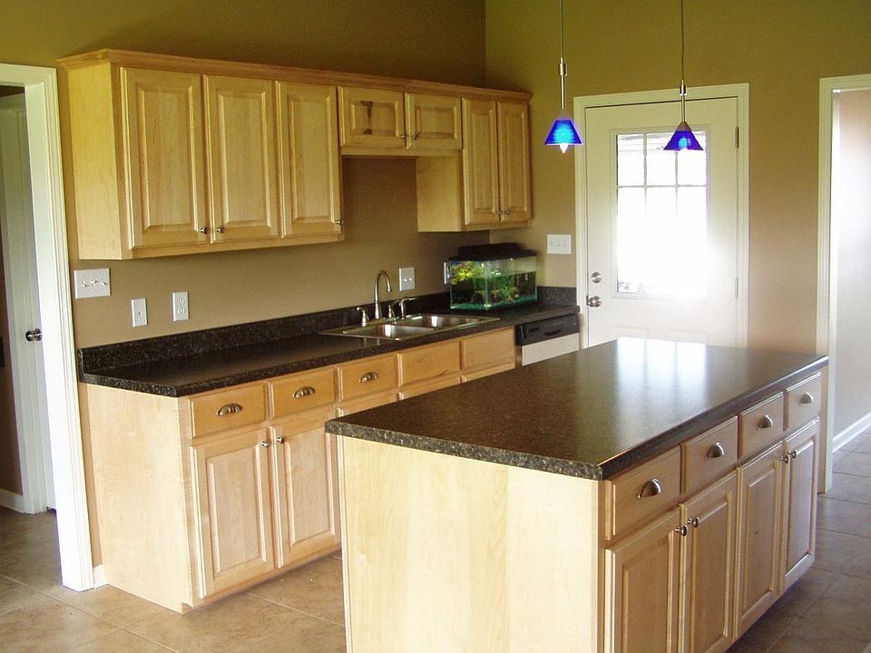 2nd image of 127 Sonya Cir