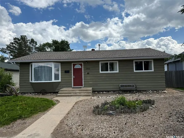 142 2nd STREET E, Glaslyn, SK S0M 0Y0
