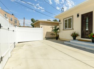 1613A Riverside Dr, Glendale, CA 91201