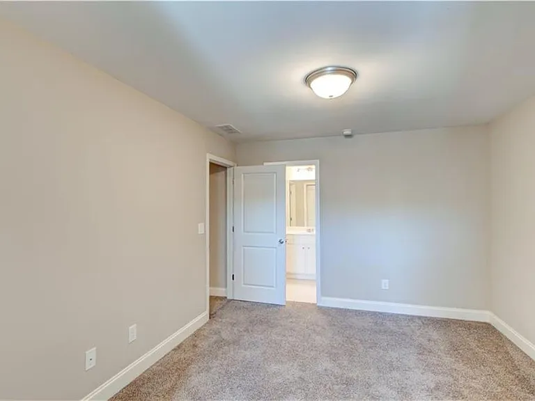 3770 Shades Valley Ln #3770 — Photo 24