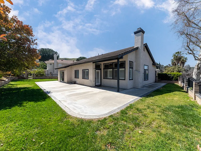11857 Saint Andrews Pl — Photo 9
