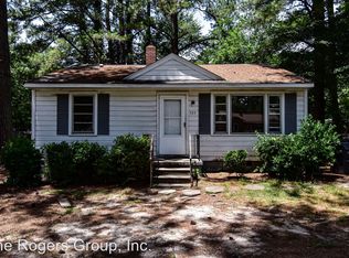 224 S Elizabeth St, Henderson, NC 27536