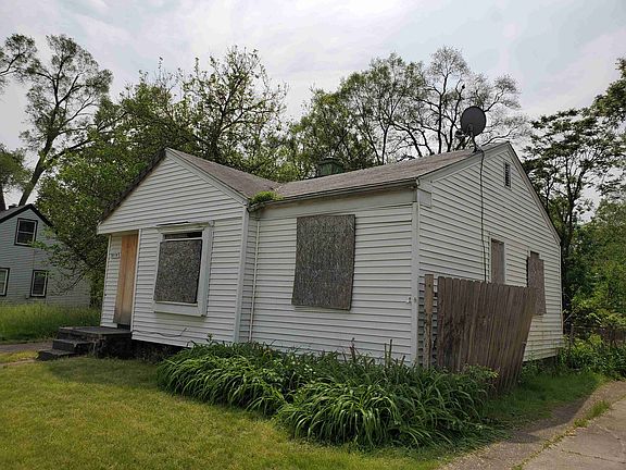 19779 Greenlawn