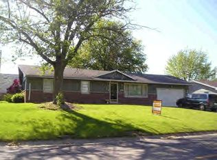 2806 Townway Rd, Danville, IL 61832