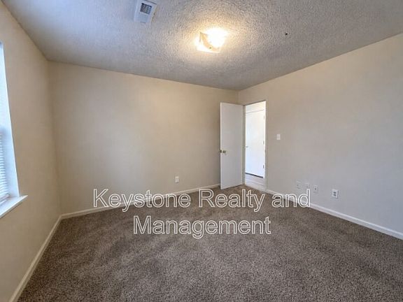 5th image of 1375 Thompsonville Ln APT 43