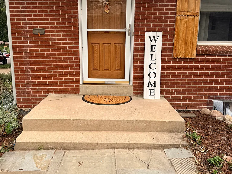 200 Kohl St — Photo 1