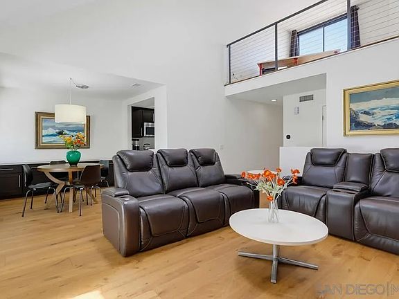 3rd image of 701 Kettner Blvd Unit 4