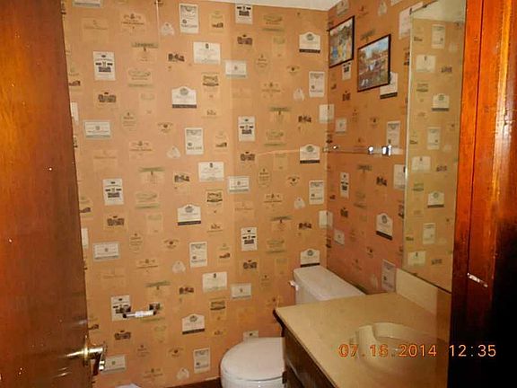 4th image of 11 Whitney Ave #1