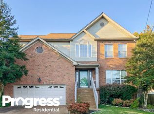 106 Dover Point, Hendersonville, TN 37075